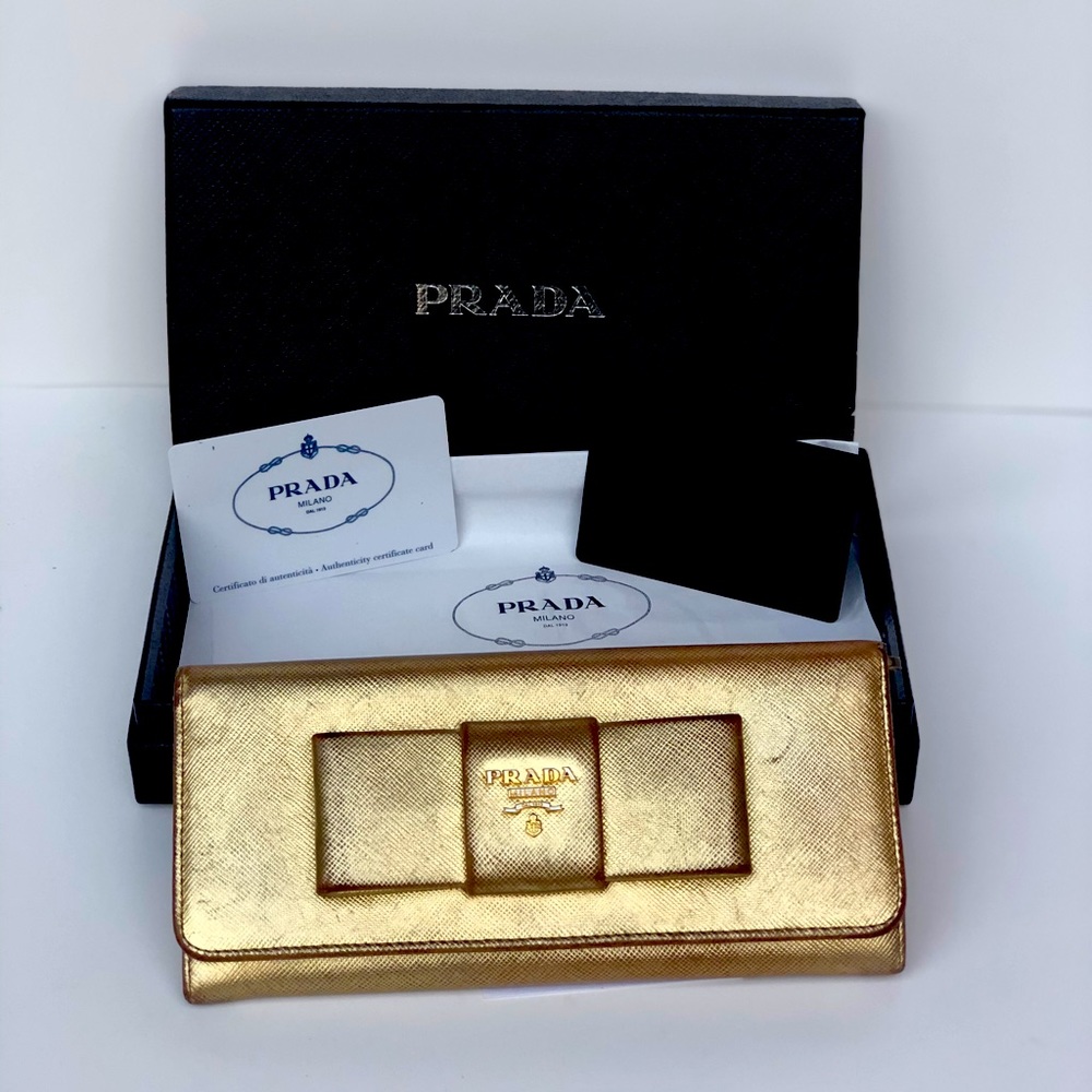 🔥SALE🔥 PRADA Safiano Fiocco Long Wallet
